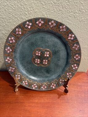 Toyo Decorative Green, Gold and Pink Vintage Floral Plate - easel not included